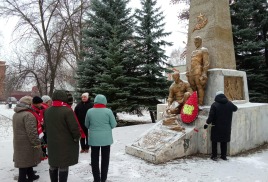 Памятный день России - 7 ноября День революции.